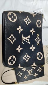 4 colors Woman's handbag 10.2"x10.2"x6.9" BB-9180001000633 photo review