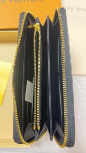 2 colors  Long wallet 7.7"x4.1"x1.0" BB-9180001000684 photo review