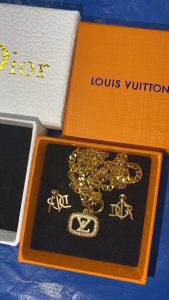 Necklace 3Colors VVXL-9120026 photo review