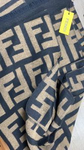 100% cashmere Scarf  WJ-922000328 photo review
