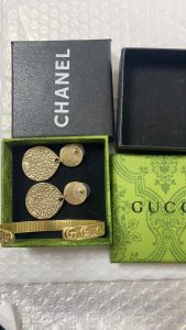 Gold Circular Pendant Black Circular Earrings CCED-9110155 photo review