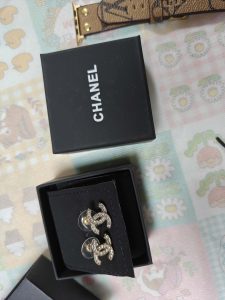 New Classic Rhinestone Earrings CCED-9110173 photo review