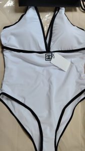 Fashion Female One-piece Swimsuits YY-925149 photo review