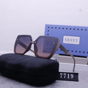 4 Colours Fashion SunGlasses 7719 TYJ-915237