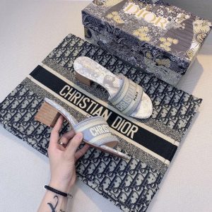 Gray Print