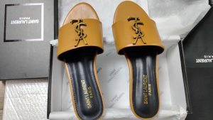 Classic Gold Signature Flat Slippers LX-872029 photo review