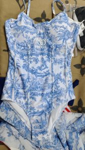 Fashion One-piece Swimsuit With Skirt YY-925217 photo review