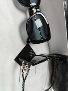 7 Colours Fashion SunGlasses 8341 TYJ-915313 photo review