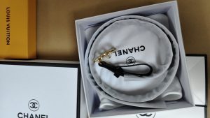 Classic Silver Leather Belt PD-862023 photo review