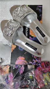 Metal Buckle Rhinestone Slippers LX-872017 photo review