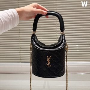 6.3"x7.1" Chains Leather Handbag BB-921018