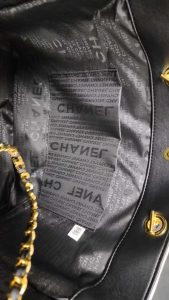 3 Colors 12.2"x11.8" Chain Leather Handbag BB-921035 photo review