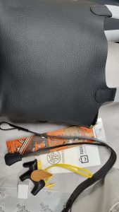 11 Colors Fashion 8.7"x9.1" leather Woman's Handbag BB-921046 photo review