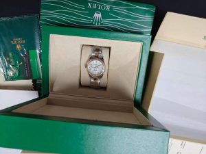 Classic Watch with Metal straps WB-7180011 photo review