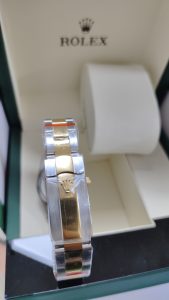 Classic Watch with Metal straps WB-7180011 photo review