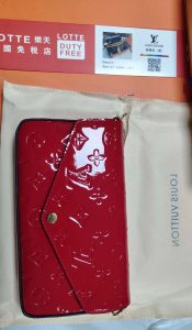 Vintage 11.8"x3.1"x6.3" Leather Belt bag with cardholder BB-921134 photo review