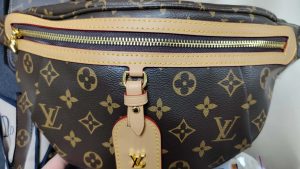 Vintage 11.8"x3.1"x6.3" Leather Belt bag with cardholder BB-921134 photo review