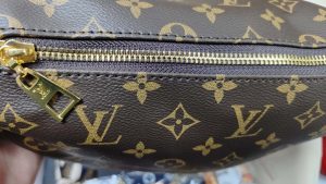 Vintage 11.8"x3.1"x6.3" Leather Belt bag with cardholder BB-921134 photo review