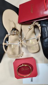 Fashion High quality Adjustable Straps Heart Decorations flip-flops Slippers LX-872205 photo review