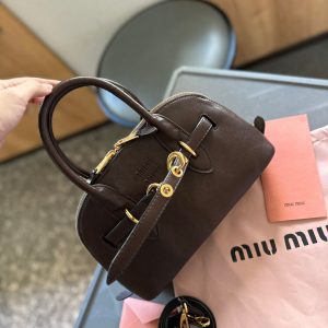 Deep Brown