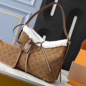 4Colors 11.4"x9.4"x4.7" Leather magnetic snap Totebag with small pocket Adjustable Strap BB-921458