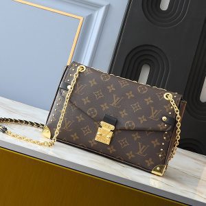 10.6"x6.7"x3.1" Brown prints Black Linning Handbag with chains BB-921476