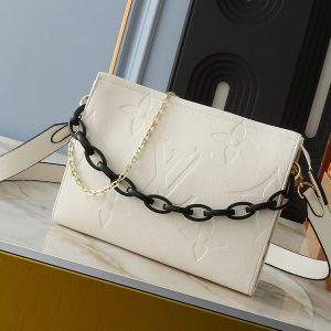 Size 9.8"x7.9"x2.0" White Leather handbag with Strap Chains BB-921603