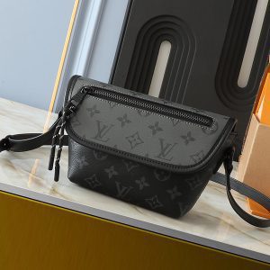 Size 6.3"x2.0"x8.9" Leather magnetic snap handbag with Adjustable Strap BB-921605