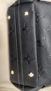 8 Colors Size11.4*9.4*4.7"  Embossing Leather handbag with Square pocket Charm BB-921601 photo review