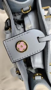 Leather 9.8"x4.3"x7.5" Totebag with Charm Adjustable Strap BB-921504 photo review