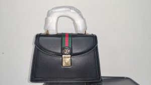 Size:9.8"x6.9"x2.8" Black Totebag with Adjustable Strap Charm BB-921709 photo review