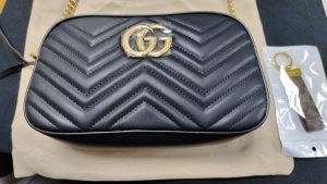 12 Colors Medium:Size 9.4"x5.1"x2.8" Small: 7.1"x4.7"x2.4" Leather Handbag with Adjustable Strap Chains BB-921676 photo review