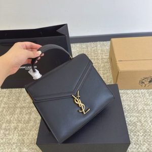Vintage Size 9.8"x8.3" Matte Black leather Handbag BB-921814