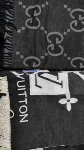 Classic Cashmere 180x65cm core yarn Pockets scarf WJ-985293 photo review