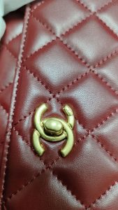 Genuine leather 5 Colors Size 7.5"x4.7"x1.6" Squares Messenger bag BBGZ-928023 photo review