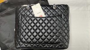 Size:11.0"x9.1" Squares Leather Totebag BB-921790 photo review