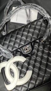 Fashion Size 13.8"x13.4" Genuine leather Handbag BBGZ-928057 photo review