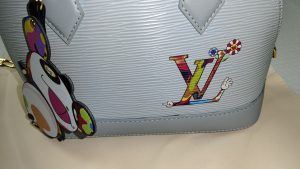 New Size 9.3"x6.9"x4.5" Lock Leather Handbag With Strap BB-928086 photo review