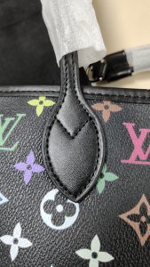New Size 12.2"x11.0"x5.5" 3Colorful Flowers Leather Totebag with Removable pocket BB-928074 photo review