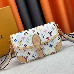 New Size25x9x15cm Messenger bag with Straps BB-928100