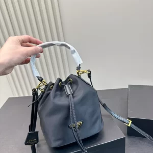 Fashion Size16x18cm Bucket bag with Adjustable Straps BB-921851