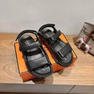 Fashion High Quality Sandals LX-872328