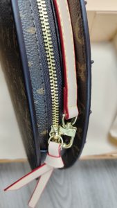 3 Colors Fashion 14.6*7.5" folding fan HandBag BB-921860 photo review