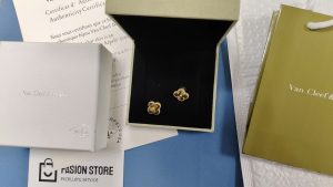 22 Color Classic Flowers Earrings QTED-911116 photo review