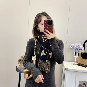 Black&Khaki