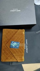 3Colors  Clutch Bag Big 10.6"x7.1" Medium 9.4"x7.1" Small 7.9"x3.9" BB-921875 photo review