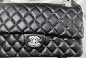 Genuine leather Size26x17cm (15 Colors) Chains Woman's Handbag XQBB-16057 photo review
