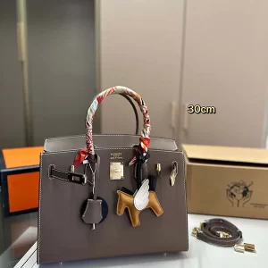 Genuine leather 5 Colors Big30x20cm Small25x20cm Woman's Handbag with Bag Charm XQBB-26546