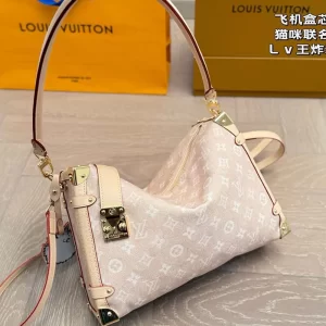 Genuine leather Size30x20cm Woman's Handbag with kitty Charm XQBB-20040