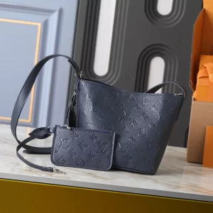 5Colors Genuine leather Size6.3*7.1*4.7" Woman's Handbag with a small pocket BB-921949
